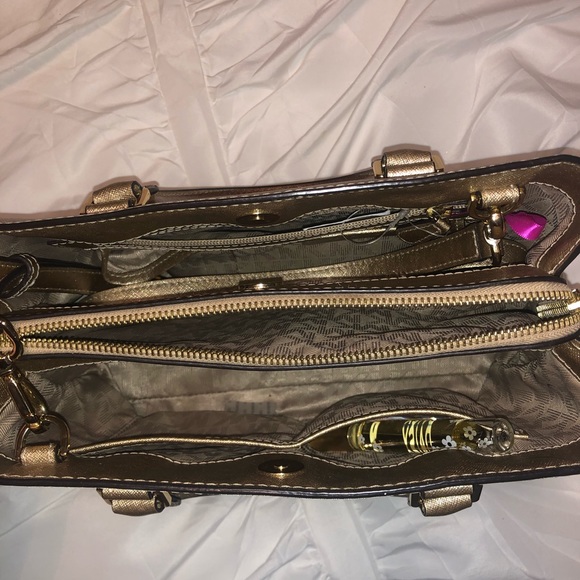 Michael Kors handbag - Picture 5 of 6